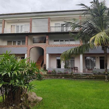 Pecatu Guesthouse Uluwatu  Exterior photo