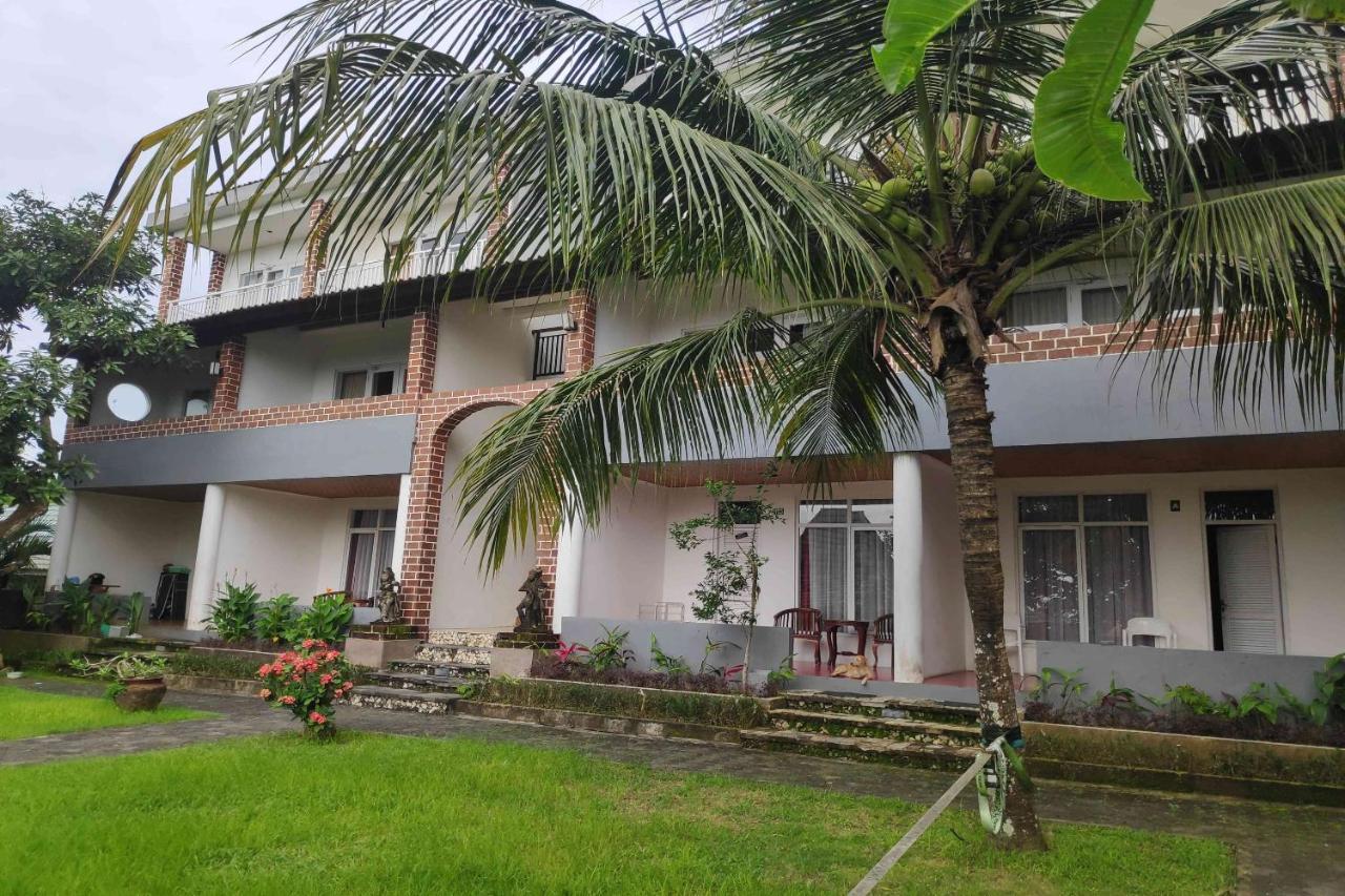 Pecatu Guesthouse Uluwatu  Exterior photo
