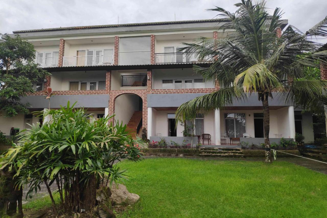 Pecatu Guesthouse Uluwatu  Exterior photo