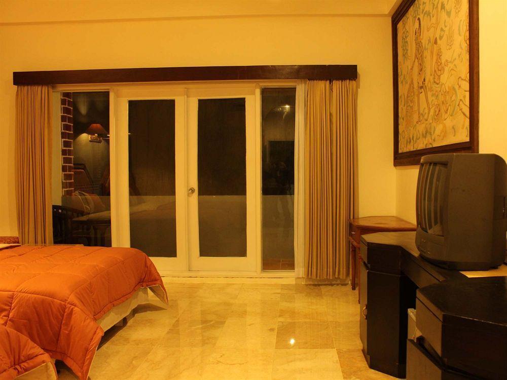 Pecatu Guesthouse Uluwatu  Exterior photo